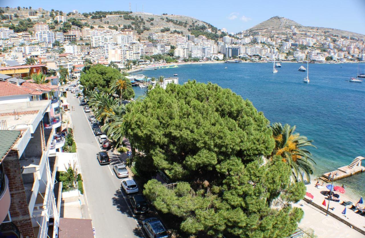 Republika Hotel Sarandë Exterior foto